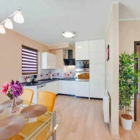 Apartment Amber One- 700 M From The Beach Sopot